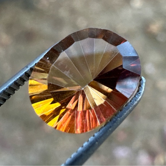 2.44 Cts Natural Mystic Quartz 10X8mm Oval Concave Cut Brazil - Picture 7 of 17